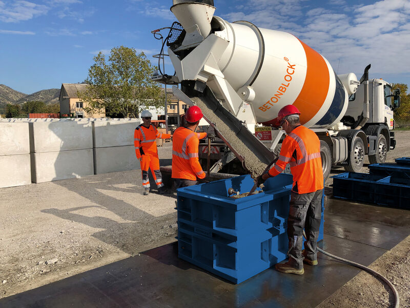 Want to keep your concrete molds in optimal condition? Here’s how