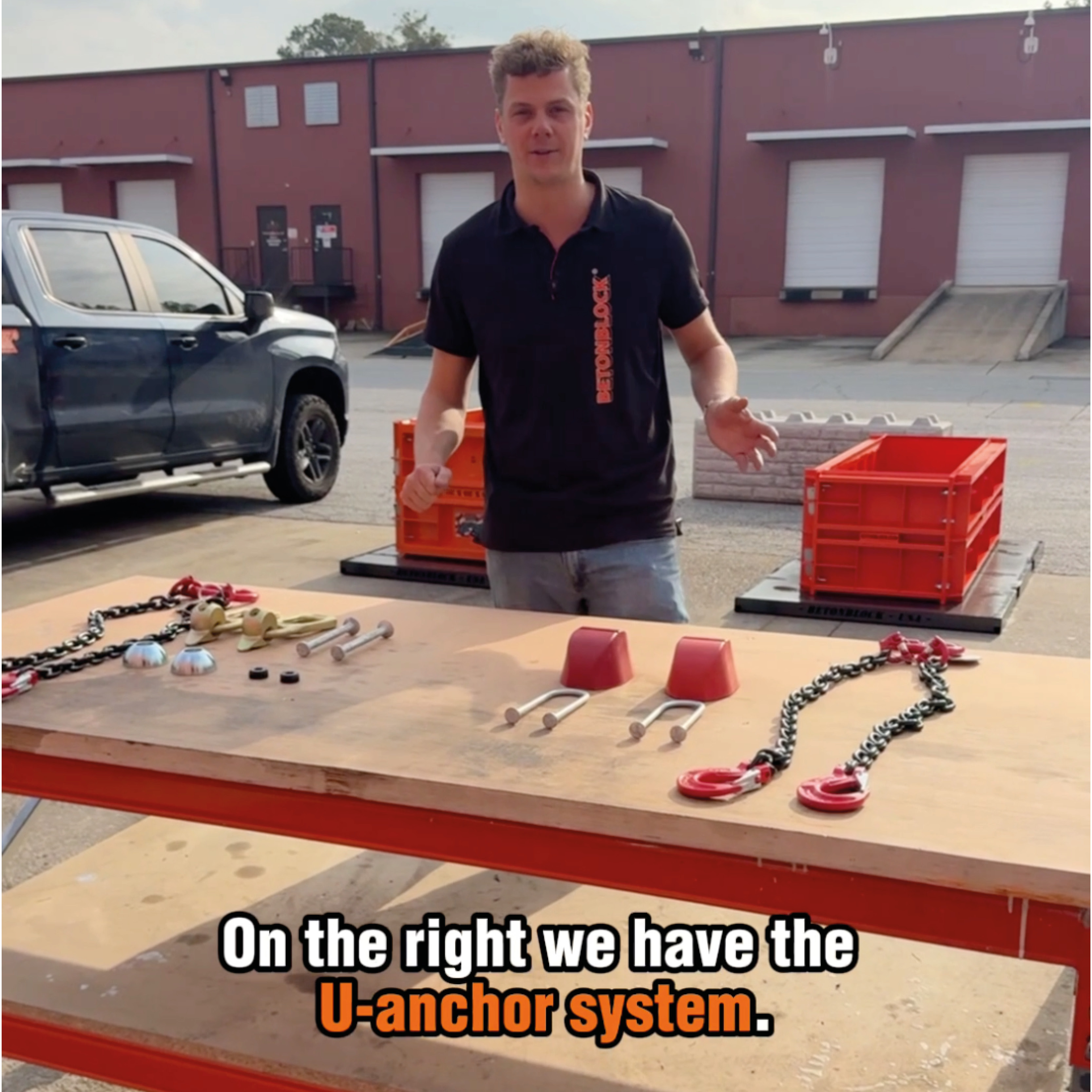 Pin vs U-anchor system